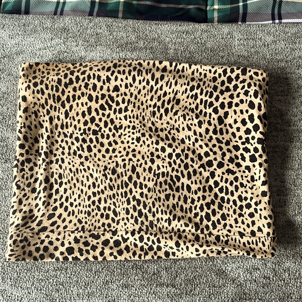 Leopard / cheetah crop top strapless brandy melville